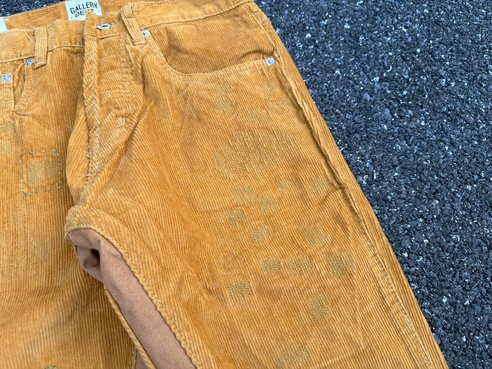 P240💰G03 GALLERY DEPT khaki corduroy embroidered bootcut jeans trousers Code number: 28 30 32 34 36